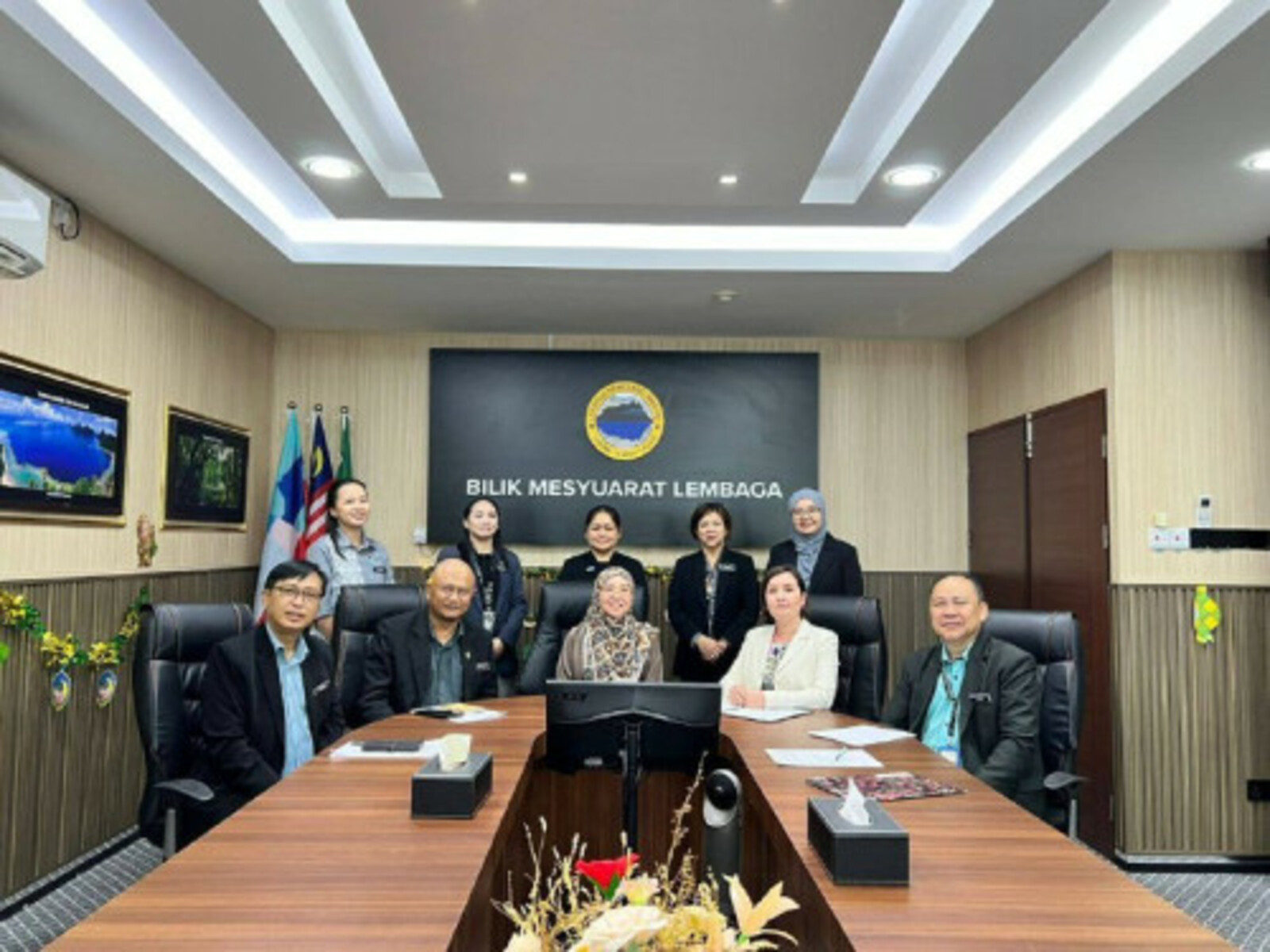 Резидент  запускает совместный образовательный проект с Малайзией