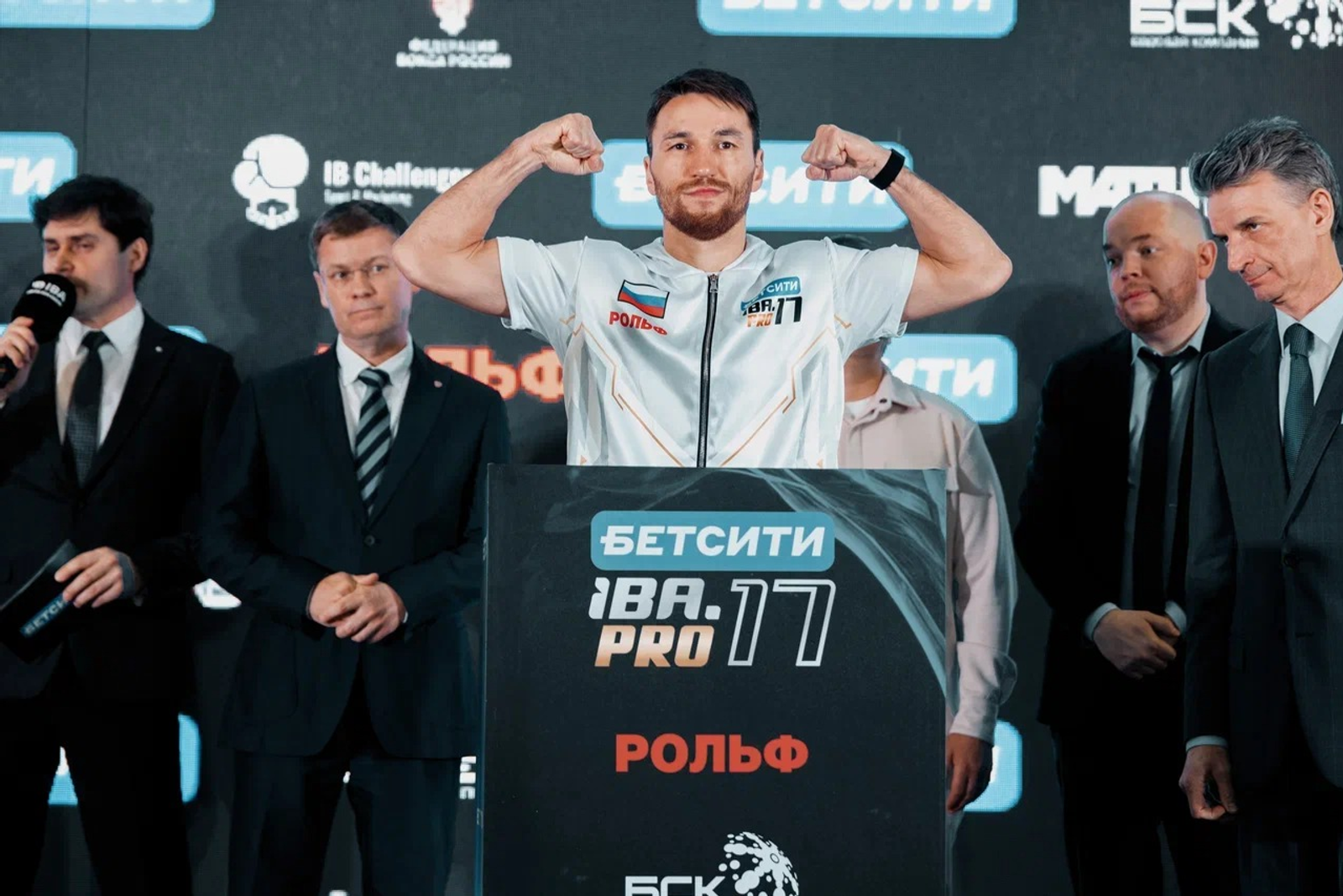 «Все понимают, что наши шансы в бою с Усмоновым равны»