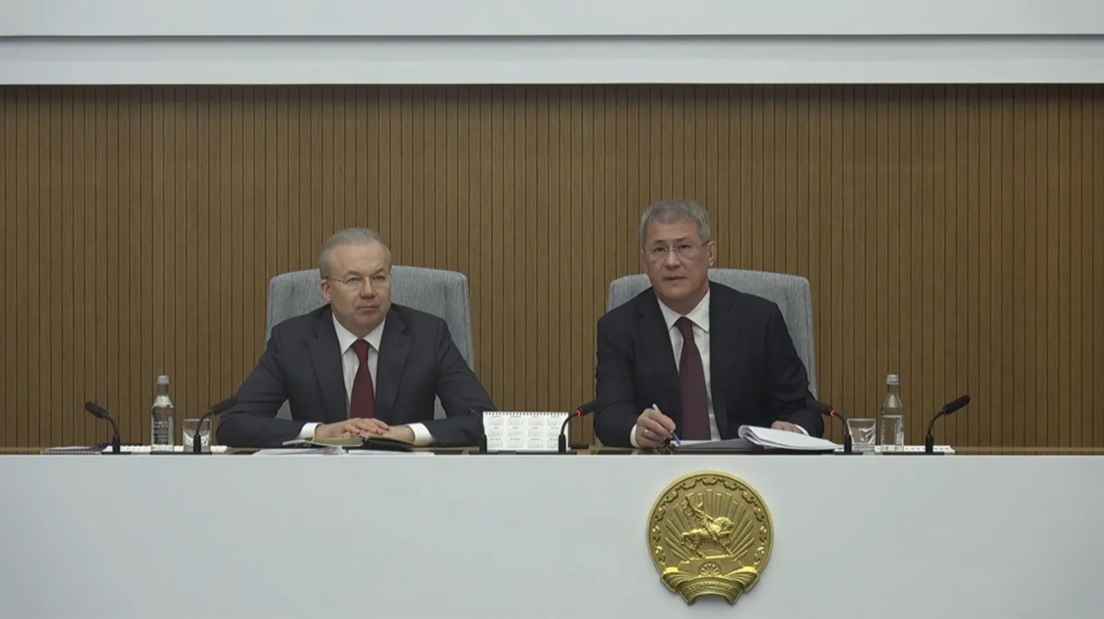 Радий Хәбиров Өфө мэрияһына БПЛА-нан зыян күргән йорттарҙы тергеҙергә ҡушты